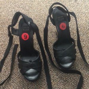 White House Black Market Platform Lace Up Shoes